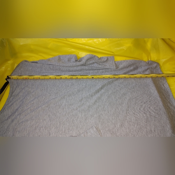 New Directions Studio Curvy, 1X, Gray with Graphic, 3/4 Sleeve, Pre-owned - Picture 3 of 9